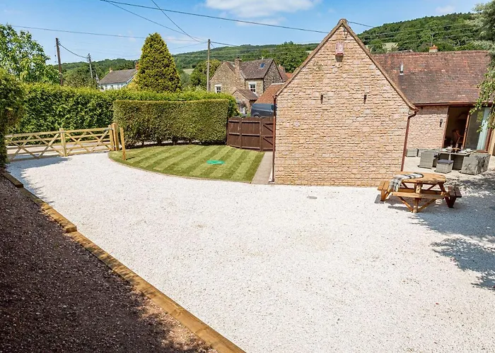 The Barn In Longhope - Luxury Barn Conversion